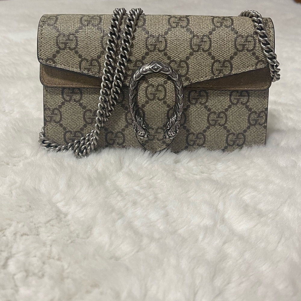 Gucci Dionysus GG Supreme super mini bag in excellent condition